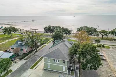 Image de Beautiful Beach Duplex sleeps 6