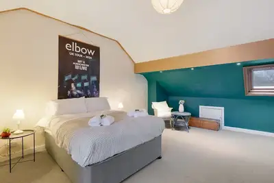 Pass the Keys | Spacious 5 Bed House Sleeps up to 12