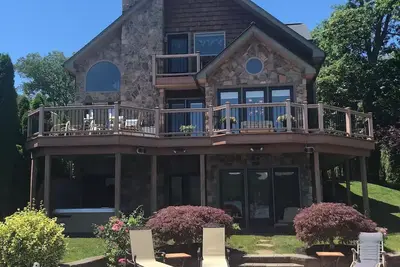 Image de The Best Lake House