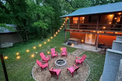 Image de Luxury Escape Private Log Cabin @ Table Rock Lake! Minutes from the Attractions!