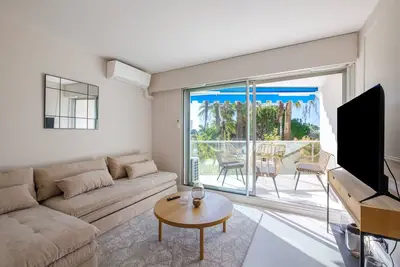 Image de Appartement Le Montfleury avec piscine partagée, Wi-Fi et climatisation