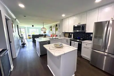 Image de Completely remodeled 2023 1st Flr Oceanview Emerald Isle, 3br/3ba condo