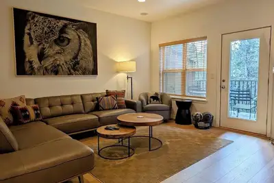 Image de Chalet 73 at the Official Collins Lake Resort