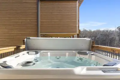 Image de Labor Day Open-Community Pools-Private Hot Tub-Peaceful Views-Free Attraction Tickets