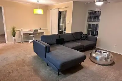 Image de Cozy apartment next to Fairfax Corner & close to Gmu!