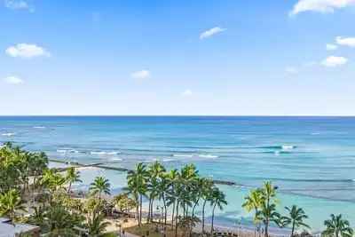 Image de Modern Luxury Suite at Waikiki Beach Tower w/ Ocean View