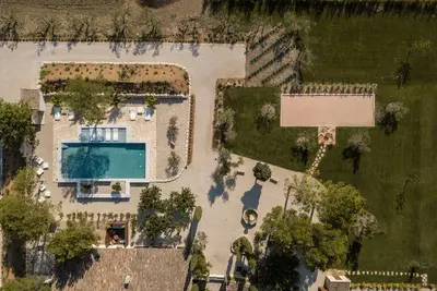Image de Villa Nova – Mas provençal avec spa et piscine proche L'Isle-sur-la-Sorgue