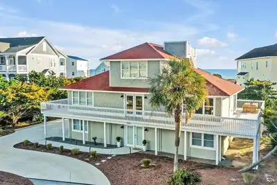 Image de 5br/4ba House, 2nd Row, Ocean/Icw Views, Rooftop Deck, Dog Friendly, Sleeps 13