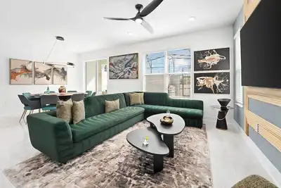 Image de Villa Dolce | Trendy villa w/ video game Br & upscale amenities - near airport