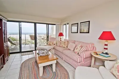 Image de Sound Of The Sea West 105, Oceanfront Condo in Emerald Isle, Nc!