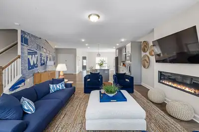 Image de Sunset Grove - 2 Full Luxury Condos + Roof Deck, Personal Chef
