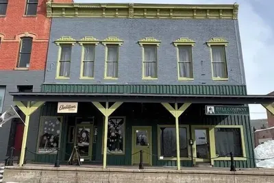 Image de Historic newly remodeled Loft (A) on Main St