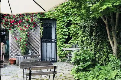 Image de Quiet 2 Bedrooms 1 Bathroom Suite In A Lovely Home