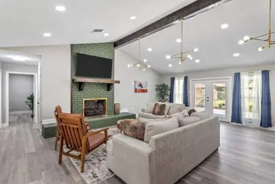 Image de 5 Bedroom Home In Lake Charles