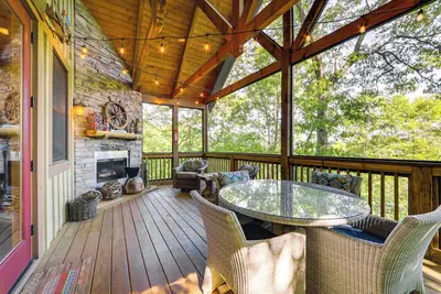 Image de Hike & Boat: Cozy Bear Lake Cottage!