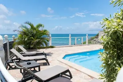 Promotion Villa bord de plage au Gosier – Villa Baya