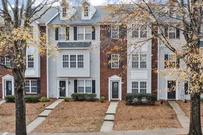 Image de Spacious Townhome near Lake Norman in fantastic neighborhood