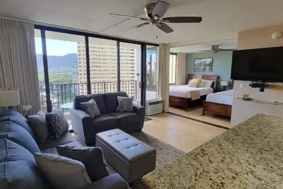 Image de Waikiki Banyan - Makai Tower 1 - Diamond Head View w\/Free Parking