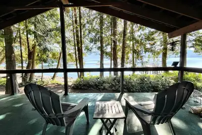 Image de Oceanfront cabin in the Broughton Archipelago. Excellent wildlife viewing!