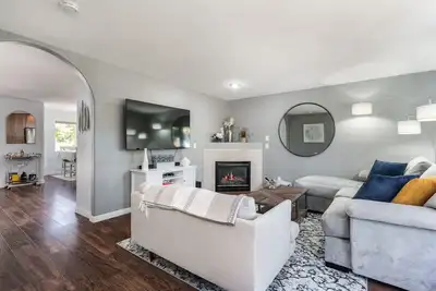 Image de Cozy Cathedral Park Home - 2bed/2. 5 Ba. + Office