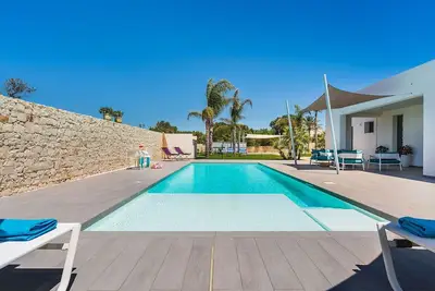 Maison de vacances privée avec climatisation, Wifi, piscine privée, Tv, patio, vue panoramique