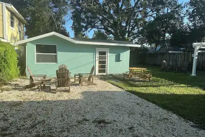 Image de The Cottage in Clearwater - 30 Day Minimum Stay