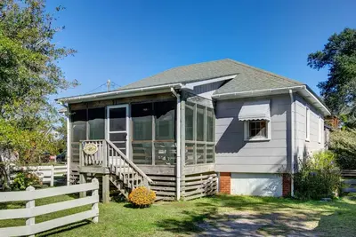 Image de Dicie's House - Classic Ocracoke Cottage on Historic Howard Street