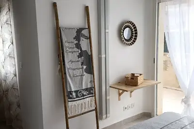 Image de Appartement T3 Avec Parking à 5mn à Pied de la Plage et du Port de Calvi