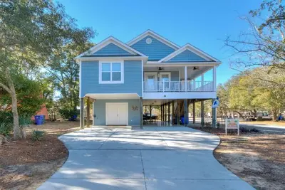 Image de Beautiful 4br/3ba House, Close to Beach, Central Oak Island, Sleeps 11