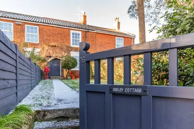 Image de Dibley Cottage A Beautiful elegant, stylish seaside character cottage.
