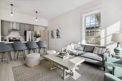 Image de Bay St Louis Retreat | Downtown Bsl