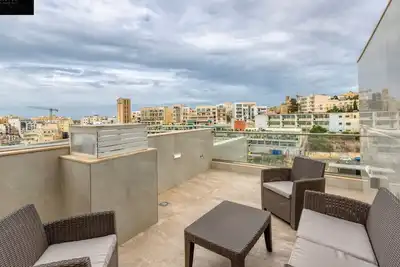 Image de Duplex penthouse in St. Julian's with Views & Bbq
