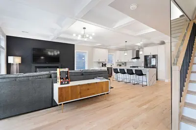 Image de New! Penthouse with Roof Deck