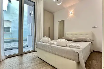 Image de Apartment In The Center Two Steps From The Beach Few Minutes From The Autodrome