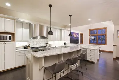 Image de 12mm Aspen Residence -Walk to Town & Ski Slopes by Aspen Vacation Rentals