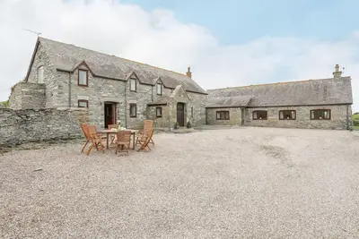 Image de Caerdegog Ganol, pet friendly, with open fire in Cemaes Bay
