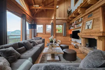 Image de Chalet \"Ar Menez\" avec vue sur les montagnes, terrasse privée et Wi-Fi