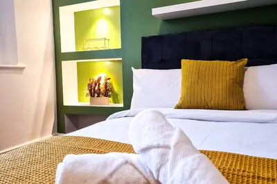 Image de Modern apartment at County Road, close to stadiums and city centre