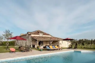Image de Maison entière 8p, au milieu des vignes sur la route des vins. bergerac à 10 m