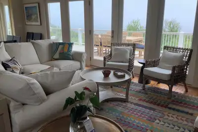 Image de Luxury Rental Home. Central Air and Unparalleled Ocean Views, Newly Renovated
