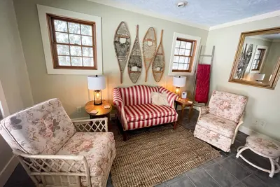 Image de River Cottage Retreat - Close to Golf, Beaches, Hiking!