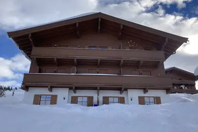Image de GemĂĽtliche Ferienwohnung im Nationalpark Hohe Tauern \/ Zillertal Arena