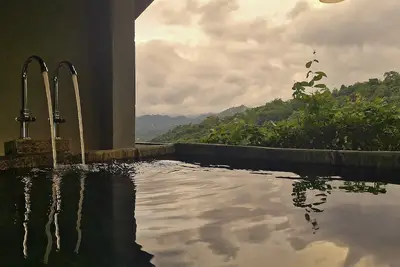 Image de The Aqua Pavilion by Kandy Victoria Eco Resort\n\"Room with a Stoney Tub\"