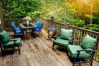 Image de Fall Country Chalet-Pet Friendly, AirHockey, GameRM w/CommunityPool and amenities