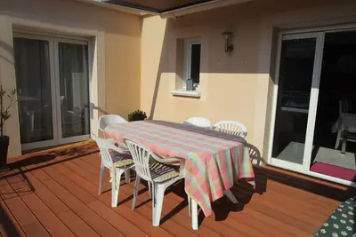 Image de Maidon De Vacances Pour 6 A 8 Personnes A 300m De La Mer Et 800m Des Commerces