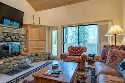 Image de Greyhawk Condo 07 - New Listing! Spectacular Mountain Views