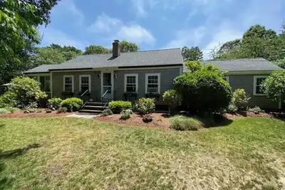Image de Walk to Pleasant St Beach!