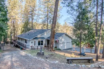 Image de Buttercup Haven at Pine Mountain Lake