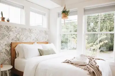 Image de Lux Home Close to Downtown-Sleeps 10