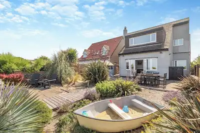 Image de 4 chambres Ă coucher Ă Winterton-on-Sea